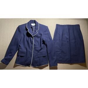 Casual Corner Women’s Size 8, 10 Skirt Suit Navy Blue White Trim PLEASE READ EUC